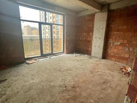2-room apartment, 96 m², Azadlıq Prospekti: 240 000 ₼ 2