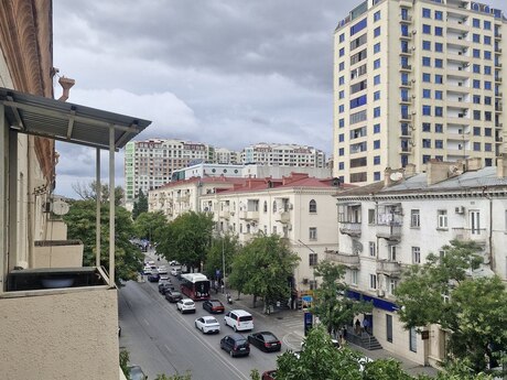 Elan №6421522 - Bakı, Nəriman Nərimanov m., 3 otaqlı, 55 m², 4/4 mərtəbə