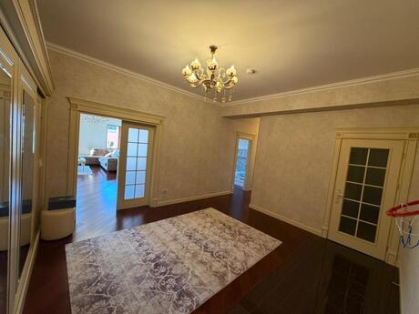 Kirayə 3 otaqlı mənzil, 140 m², Nərimanov: 2 500 ₼/ay 5