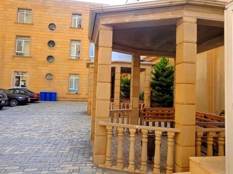 4 otaqlı mənzil, 161 m², 28 May: 670 000 ₼ 4