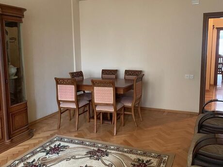 Kirayə 2 otaqlı mənzil, 90 m², 8 Noyabr: 699 ₼/ay 2
