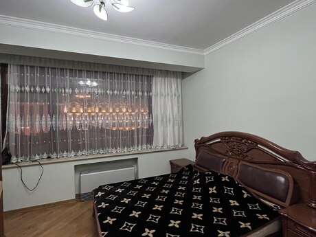 4-room apartment for rent, 145 m², İçəri Şəhər: 2 200 ₼/mo 5