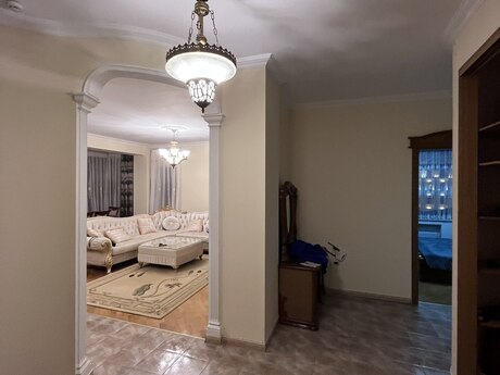 4-room apartment for rent, 145 m², İçəri Şəhər: 2 200 ₼/mo 3