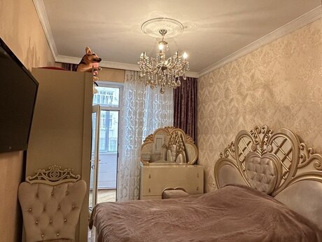 3 otaqlı mənzil, 78 m², 8 Noyabr: 250 000 ₼ 2