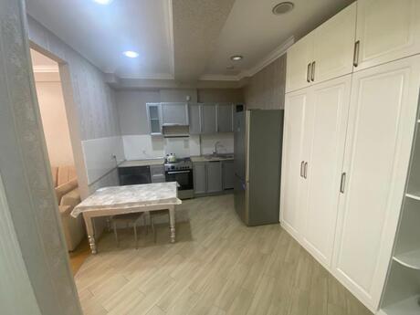Аренда: 2-комнатная квартира, 58 м², Azadlıq Prospekti: 700 ₼/мес 5