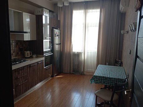 Kirayə 3 otaqlı mənzil, 150 m², Elmlər Akademiyası: 1 350 ₼/ay 2