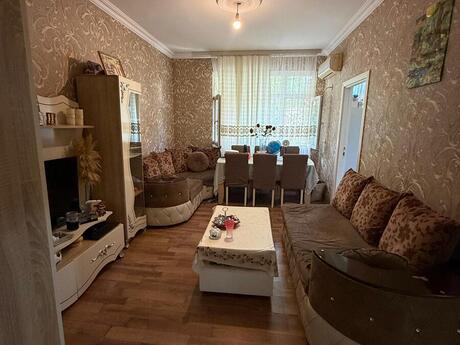 Elan №6421849 - Bakı, Memar Əcəmi m., 2 otaqlı, 55 m², 1/5 mərtəbə