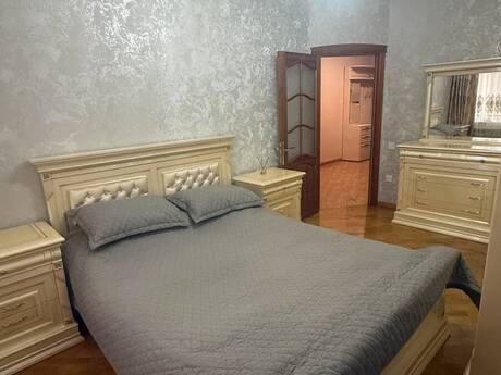 Kirayə 2 otaqlı mənzil, 65 m², Şah İsmayıl Xətai: 750 ₼/ay 2