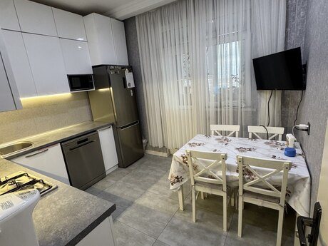 3-room apartment, 104 m², Bakıxanov: 210 000 ₼ 5