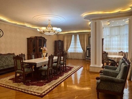 Elan №6421964 - Bakı, 28 May m., 4 otaqlı, 210 m², 6/12 mərtəbə