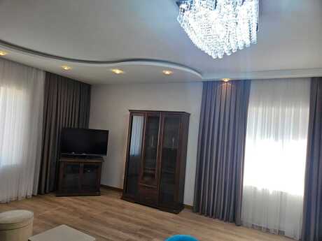 Kirayə 3 otaqlı mənzil, 130 m², Nəsimi: 1 300 ₼/ay 2