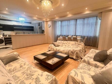 3 otaqlı mənzil, 115 m², İnşaatçılar: 305 000 ₼ 2