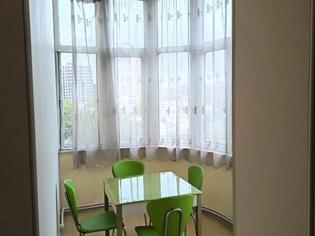Объявление №6421981 - Баку, м. 28 мая, 2-комн., 80 м², 5/13 этаж