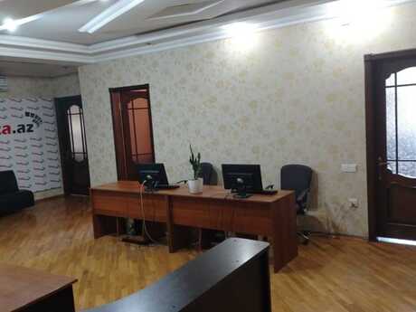 3 otaqlı mənzil, 130 m², İnşaatçılar: 320 000 ₼ 2