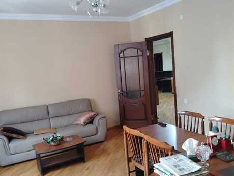 Elan №6421989 - Bakı, İnşaatçılar m., 3 otaqlı, 130 m², 3/17 mərtəbə