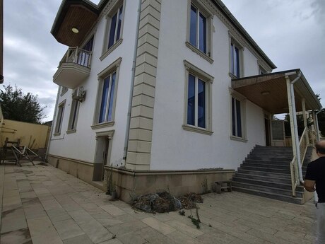7 otaqlı həyət evi, 220 m², Mehdiabad: 176 000 ₼ 3