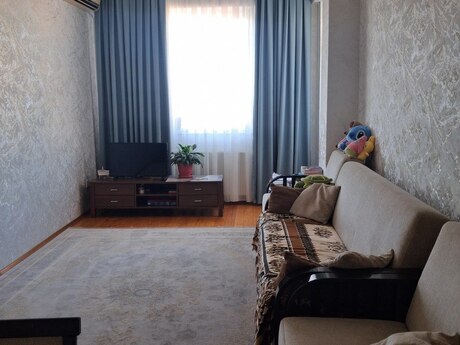 Elan №6422133 - Bakı, Qara Qarayev m., 2 otaqlı, 77 m², 10/16 mərtəbə