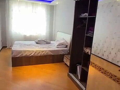 4-room apartment for rent, 160 m², Nəriman Nərimanov: 1 200 ₼/mo 5