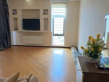 4-room apartment for rent, 160 m², Nəriman Nərimanov: 1 200 ₼/mo 4