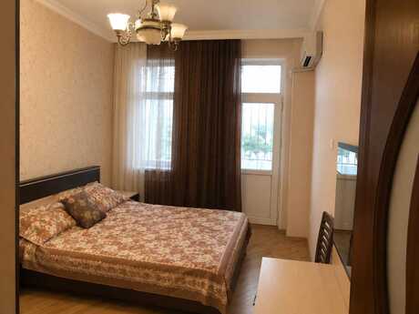 Аренда: 2-комнатная квартира, 79 м², 8 Noyabr: 700 ₼/мес 4