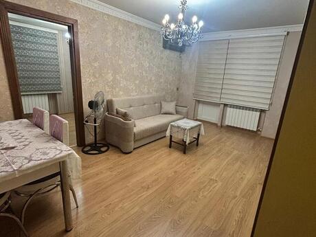 2-room apartment for rent, 50 m², Şah İsmayıl Xətai: 700 ₼/mo 2
