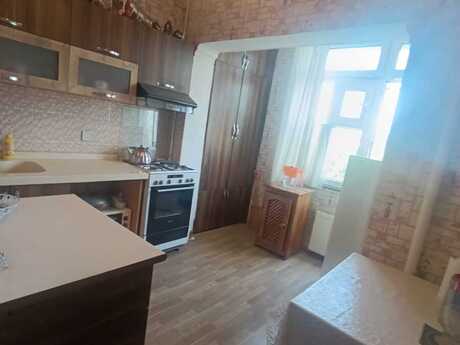 5-комнатная квартира, 125 м², Azadlıq Prospekti: 300 000 ₼ 4