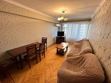 Elan №6422323 - Bakı, Elmlər Akademiyası m., 2 otaqlı, 70 m², 5/12 mərtəbə
