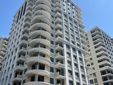4 otaqlı mənzil, 186 m², 28 May: 428 000 ₼ 2