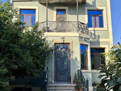 12 otaqlı həyət evi, 360 m², Bakıxanov: 300 000 ₼ 2