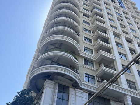 3 otaqlı mənzil, 145 m², 28 May: 290 000 ₼ 5