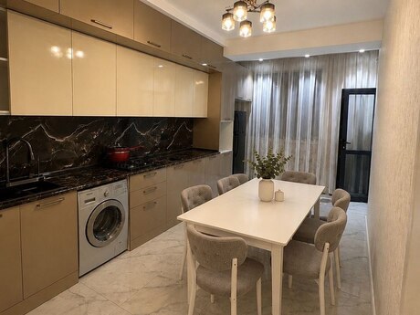 Kirayə 2 otaqlı mənzil, 85 m², Azadlıq Prospekti: 950 ₼/ay 3
