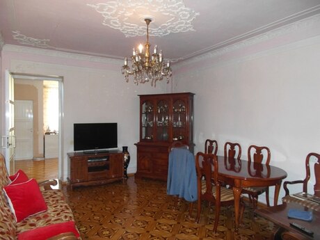 2 otaqlı mənzil, 60 m², 28 May: 230 000 ₼ 2
