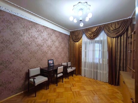 Kirayə 3 otaqlı mənzil, 50 m², Nizami: 650 ₼/ay 4