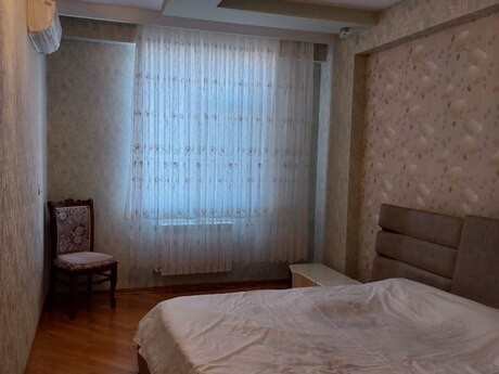 Memar Əcəmidə 4 otaqlı yeni tikili mənzil kirayə verilir, 175 m², 900 AZN/ay, şəkil 5 / 12