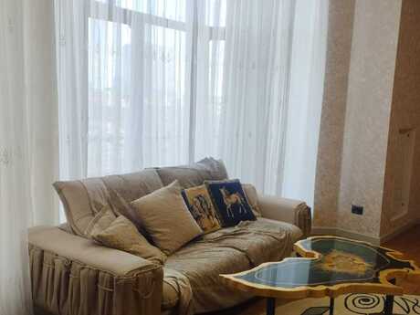 4-room apartment for rent, 200 m², Şah İsmayıl Xətai: 70 ₼/mo 2