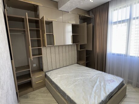 1 otaqlı mənzil, 56 m², Nizami: 180 000 ₼ 3