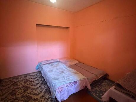 Объявление №6422526 - Баку, м. 8 ноября, 1-комн., 50 м², 2/2 этаж