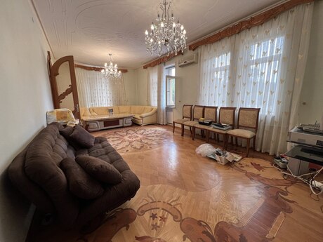 Elan №6422540 - Bakı, Bakıxanov q., 5 otaqlı, 200 m²