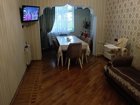 3 otaqlı mənzil, 75 m², 7-ci mikrorayon: 225 000 ₼ 2