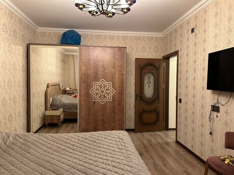 3-room apartment, 80 m², 8 Noyabr: 228 000 ₼ 5