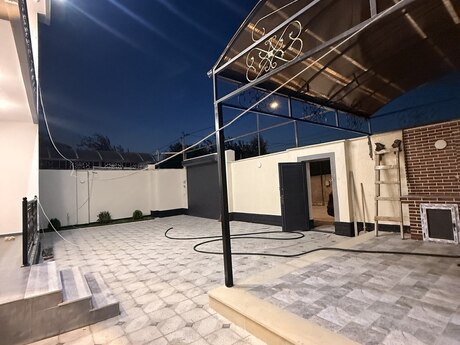 5 otaqlı həyət evi, 200 m², Binə: 210 000 ₼ 4