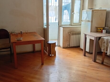 Kirayə 3 otaqlı mənzil, 120 m², İnşaatçılar: 150 ₼/ay 2