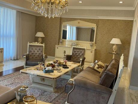 Kirayə 6 otaqlı mənzil, 400 m², Port Baku Residence: 8 000 ₼/ay 2