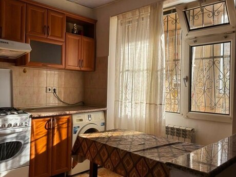 Объявление №6422731 - Баку, м. Иншаатчылар, 3-комн., 75 м², 2/9 этаж