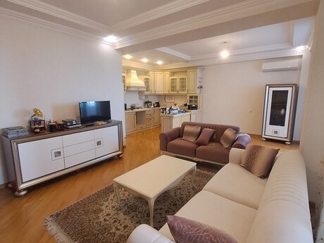 Объявление №6422743 - Баку, пос. 8-й километр, 3-комн., 115 м², 13/17 этаж