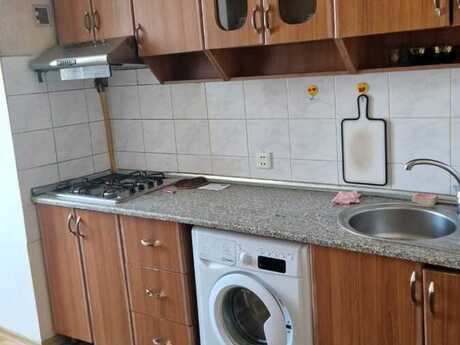 Kirayə 2 otaqlı mənzil, 60 m², 28 May: 800 ₼/ay 2