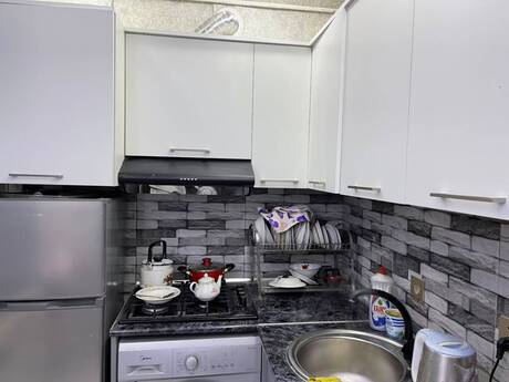 Elan №6422769 - Bakı, Neftçilər m., 1 otaqlı, 40 m², 1/5 mərtəbə