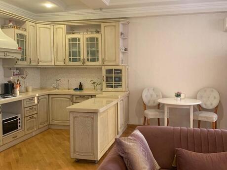 Kirayə 3 otaqlı mənzil, 120 m², Neftçilər: 1 000 ₼/ay 5