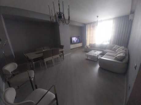 3 otaq · 149 m² · 4/27 mərtəbə, Grand Hayat