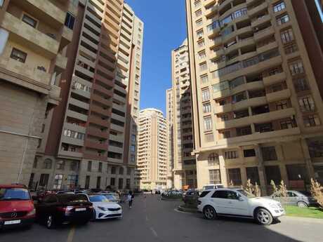 3 otaqlı mənzil, 138 m², 20 Yanvar: 310 000 ₼ 3